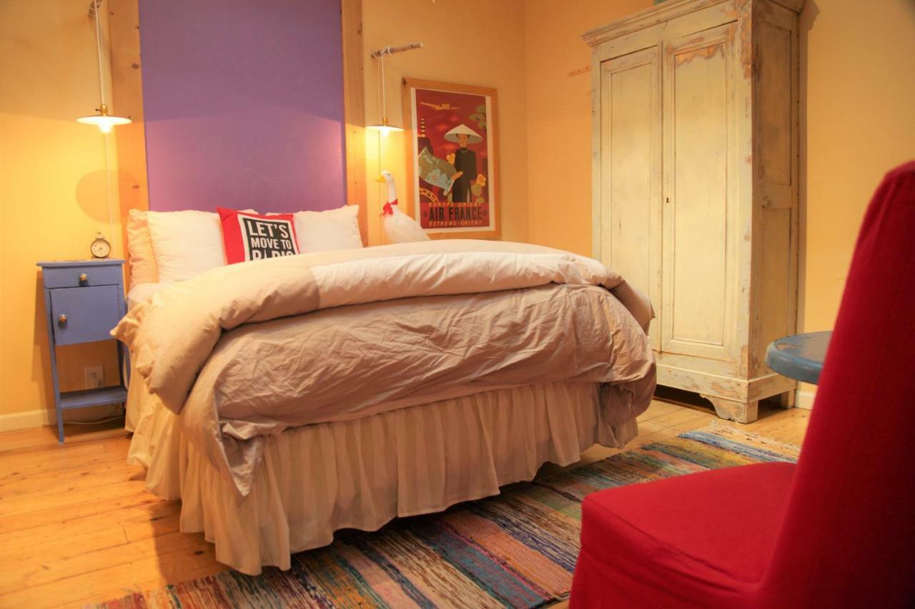 Metro Hotel Petaluma Chambre photo